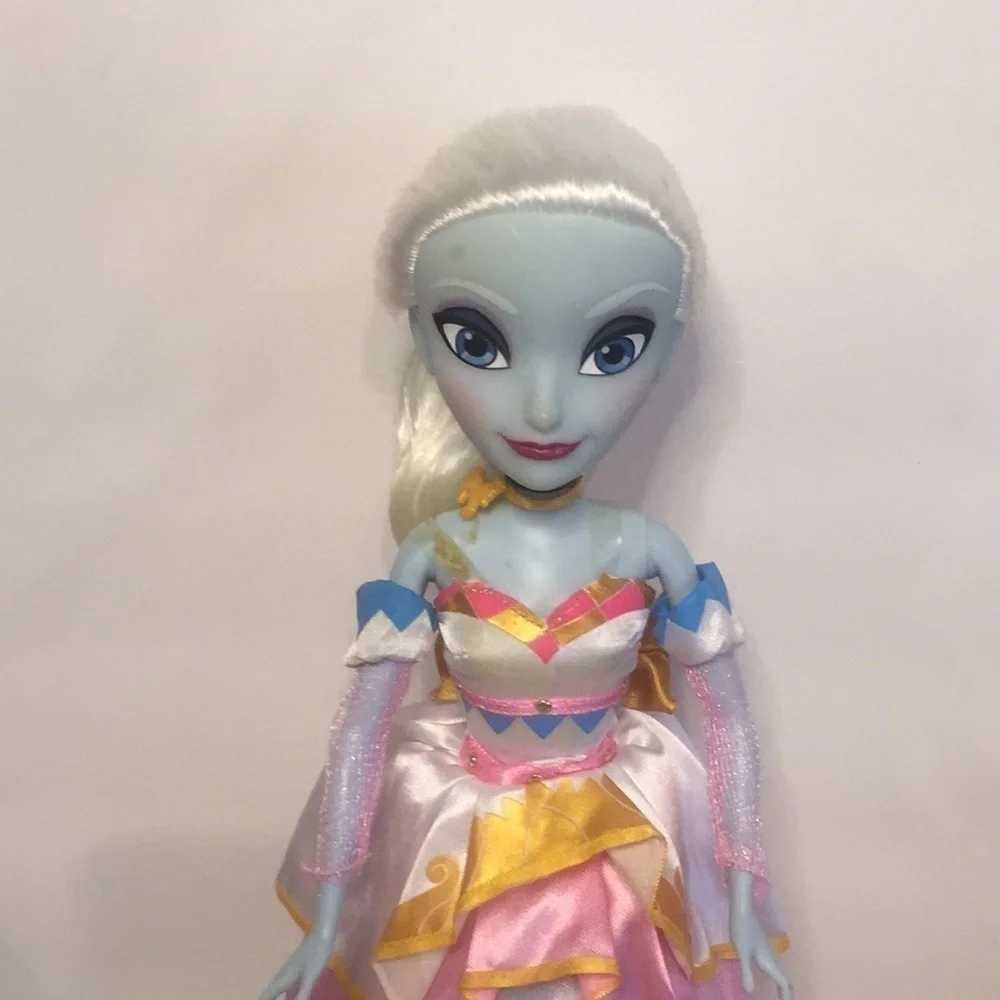 Disney Exclusive doll Carousel Carrie 12 “